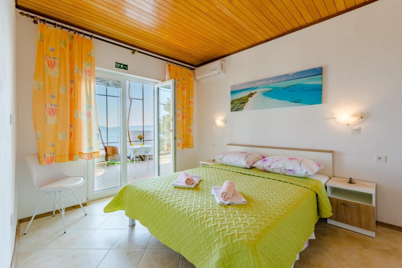 Rooms Sani Brela Cameră foto