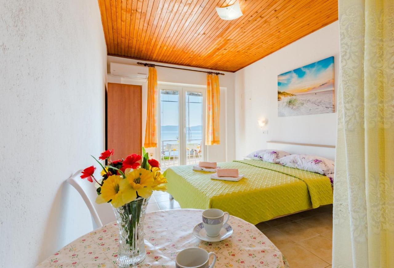 Rooms Sani Brela Cameră foto